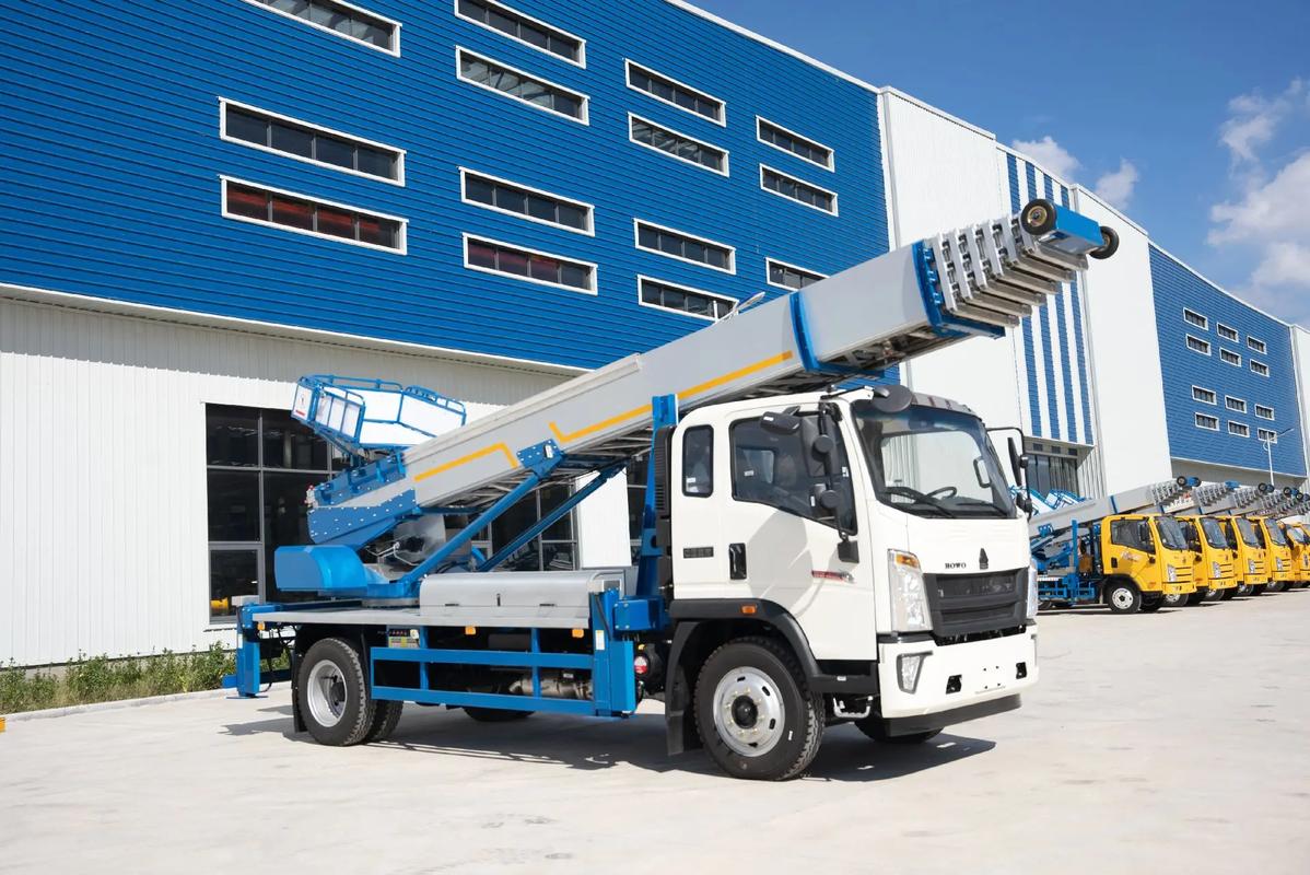 连云港赣榆出租云梯车高空作业车 建筑垃圾搬运